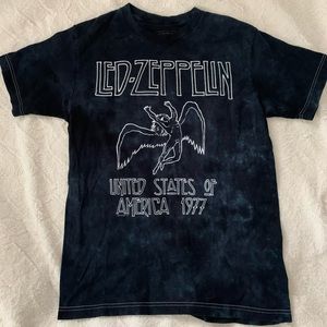 Led Zeppelin tshirt , size medium